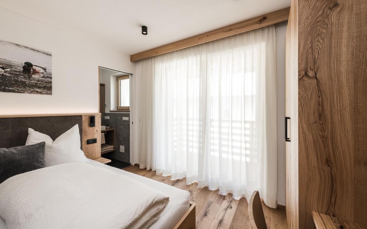 Biohof Untergroeber Apartamento Braies  Exterior foto