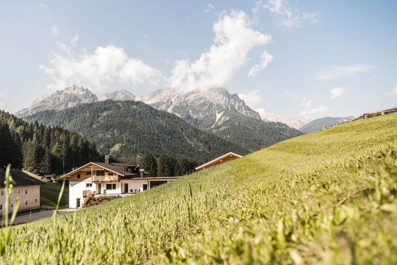 Biohof Untergroeber Apartamento Braies  Exterior foto